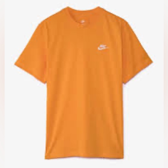 NWT Nike Tee - Picture 6 of 6